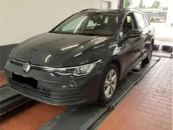 Grau Gebraucht 2022 VW Golf VIII Life Kombi | 18.908 € (Guter Preis)