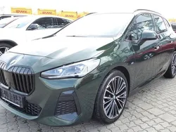 Grün Gebraucht 2023 BMW 218 Active Tourer M Sport Van / Kleinbus | 25.980 €