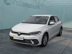 Weiß Gebraucht 2024 VW Polo Style Limousine | 21.940 € (Guter Preis)