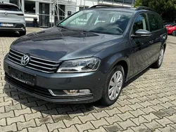 Grau Gebraucht 2011 VW Passat Trendline Kombi | 7.700 € (Fairer Preis)