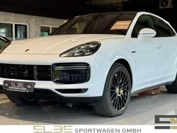 Weiß Gebraucht 2020 Porsche Cayenne Turbo S SUV | 87.750 € (Fairer Preis)