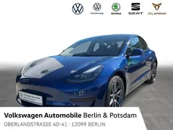 Blau Gebraucht 2022 Tesla Model 3 Limousine | 26.440 € (Guter Preis)