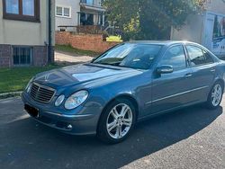 Blau Gebraucht 2005 Mercedes E350 Limousine | 3.950 € (Fairer Preis)