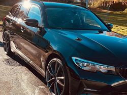 Schwarz Gebraucht 2020 BMW 330 Kombi | 24.300 € (Fairer Preis)