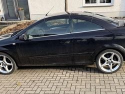 Schwarz Gebraucht 2008 Opel Astra Cabriolet Edition Cabrio | 1.300 € (Superpreis)