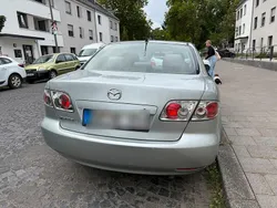 Silber Gebraucht 2004 Mazda 6 Comfort Limousine | 1.900 € (Fairer Preis)