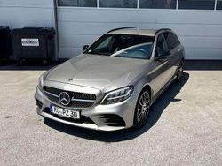 Silber Gebraucht 2019 Mercedes C220 AMG Kombi | 27.900 € (Etwas zu teuer)