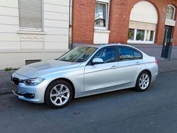 Silber Gebraucht 2012 BMW 318 Limousine | 7.950 € (Fairer Preis)