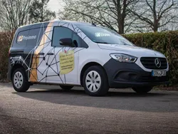 Weiß Gebraucht 2022 Mercedes 500 Van / Kleinbus | 17.999 €