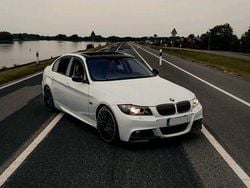 Weiß Gebraucht 2009 BMW 335 M Performance Limousine | 13.900 € (Guter Preis)