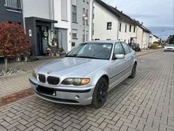 Silber Gebraucht 2003 BMW 320 Limousine | 2.980 € (Fairer Preis)