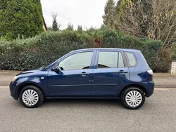 Blau Gebraucht 2006 Mazda 2 Active Kleinwagen | 2.990 € (Fairer Preis)