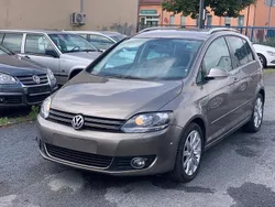 Braun Gebraucht 2011 VW Golf Plus Cross Highline Van / Kleinbus | 6.999 € (Fairer Preis)