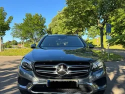 Grau Gebraucht 2017 Mercedes GLC250 SUV | 23.900 € (Fairer Preis)