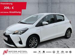 Weiß Gebraucht 2020 Toyota Yaris Hybrid Business Edition Limousine | 15.990 € (Fairer Preis)