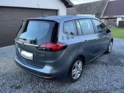 Grau Gebraucht 2017 Opel Zafira Edition Van / Kleinbus | 7.005 € (Superpreis)