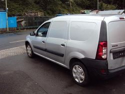 Silber Gebraucht 2009 Dacia Logan Limousine | 2.500 €