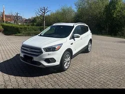 Weiß Gebraucht 2017 Ford Kuga Titanium SUV | 15.000 € (Etwas zu teuer)