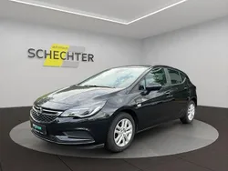 Schwarz Gebraucht 2017 Opel Astra Edition Limousine | 12.990 € (Fairer Preis)