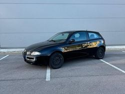 Schwarz Gebraucht 2005 Alfa Romeo 147 Kleinwagen | 1.350 € (Fairer Preis)