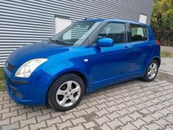 Blau Gebraucht 2005 Suzuki Swift Kleinwagen | 3.159 €