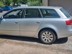 Grau Gebraucht 2005 Audi A4 Kombi | 1.500 € (Superpreis)
