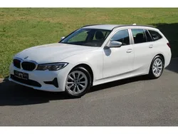Weiß Gebraucht 2022 BMW 318 Advantage Kombi | 34.998 €