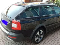 Schwarz Gebraucht 2012 Skoda Octavia Limousine | 5.250 € (Superpreis)