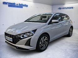 Grau Gebraucht 2024 Hyundai i20 Trend Kleinwagen | 16.990 € (Fairer Preis)