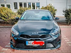 Schwarz Gebraucht 2021 Kia Ceed Spirit Limousine | 20.900 € (Fairer Preis)