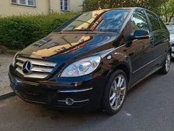 Schwarz Gebraucht 2010 Mercedes B180 Van / Kleinbus | 8.300 € (Etwas zu teuer)