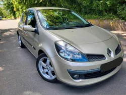Braun Gebraucht 2006 Renault Clio II Kleinwagen | 2.499 € (Fairer Preis)