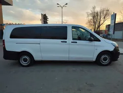 Weiß Gebraucht 2019 Mercedes Vito Van / Kleinbus | 24.990 €