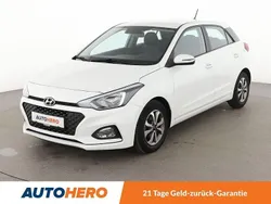 Weiß Gebraucht 2019 Hyundai i20 Trend Kleinwagen | 10.370 € (Guter Preis)