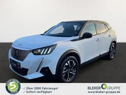 Perlmutt weiß Gebraucht 2021 Peugeot e-2008 GT SUV | 19.170 € (Guter Preis)