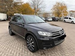 Schwarz Gebraucht 2010 VW Touareg Exclusive SUV | 11.325 € (Fairer Preis)