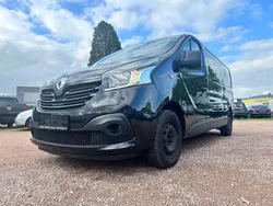 Schwarz midnight Gebraucht 2016 Renault Trafic Expression Van | 14.950 € (Etwas zu teuer)