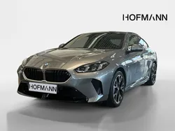 Skyscraper grau metallic Neu 2025 BMW 220 M Sport Coupé | 42.820 € (Guter Preis)