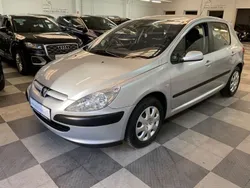 Grau Gebraucht 2003 Peugeot 307 Tendance Limousine | 3.999 € (Etwas zu teuer)