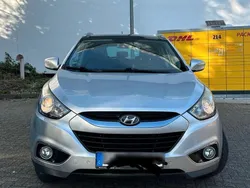 Grau Gebraucht 2012 Hyundai ix35 SUV | 9.500 € (Fairer Preis)