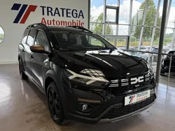 Perlmuttschwarz Gebraucht 2024 Dacia Jogger Extreme Kombi | 20.590 € (Fairer Preis)