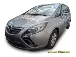 Silber Gebraucht 2015 Opel Zafira Tourer Van / Kleinbus | 8.990 € (Fairer Preis)