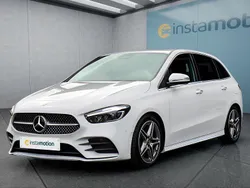 Weiß Gebraucht 2023 Mercedes B220 Van / Kleinbus | 37.449 € (Fairer Preis)