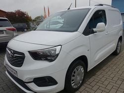 Weiß Gebraucht 2020 Opel Combo Edition Van / Kleinbus | 16.700 € (Guter Preis)