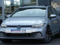 Reflexsilber metallic (metallic) Gebraucht 2022 VW Golf VIII Life Kombi | 21.900 € (Etwas zu teuer)