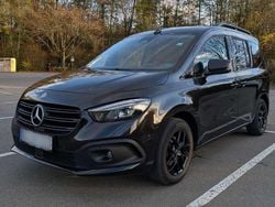 Schwarz Gebraucht 2022 Mercedes Citan 113 Kombi | 21.900 € (Fairer Preis)