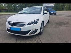 Weiß Gebraucht 2015 Peugeot 308 Kombi | 6.800 € (Fairer Preis)