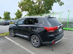 Schwarz Gebraucht 2018 Mitsubishi Outlander Edition SUV | 25.000 € (Teuer)