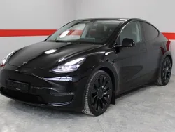 Schwarz (schwarz) Gebraucht 2022 Tesla Model Y Performance SUV | 45.999 € (Teuer)