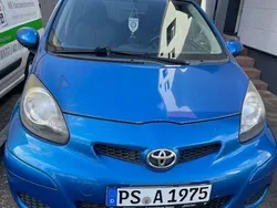 Blau Gebraucht 2009 Toyota Aygo Kleinwagen | 2.000 € (Guter Preis)